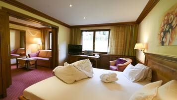 Allergikerbettwaren, Minibar, Zimmersafe, kostenloses WLAN