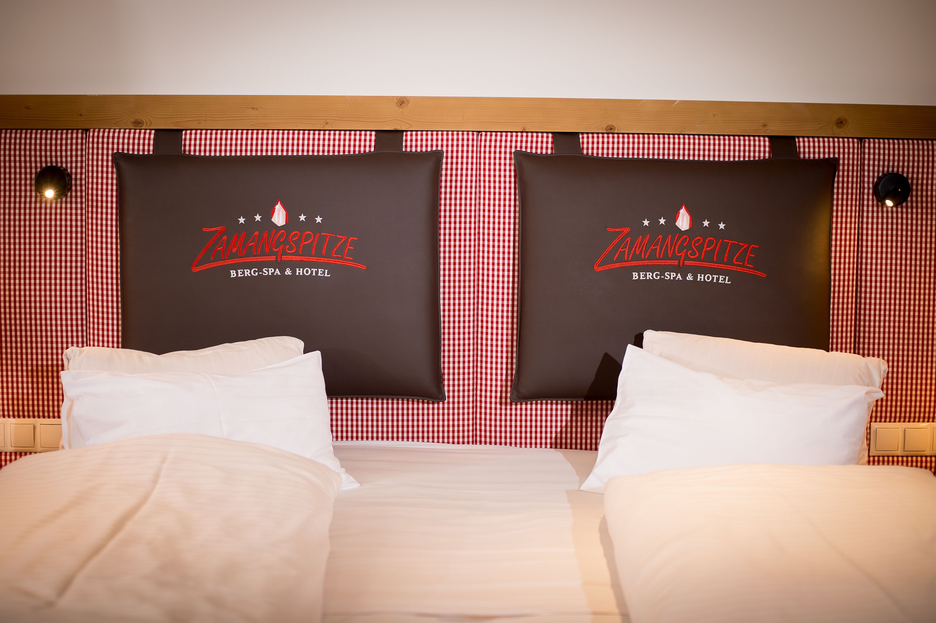 hypo-allergenic bedding, minibar, in-room safe, free wifi