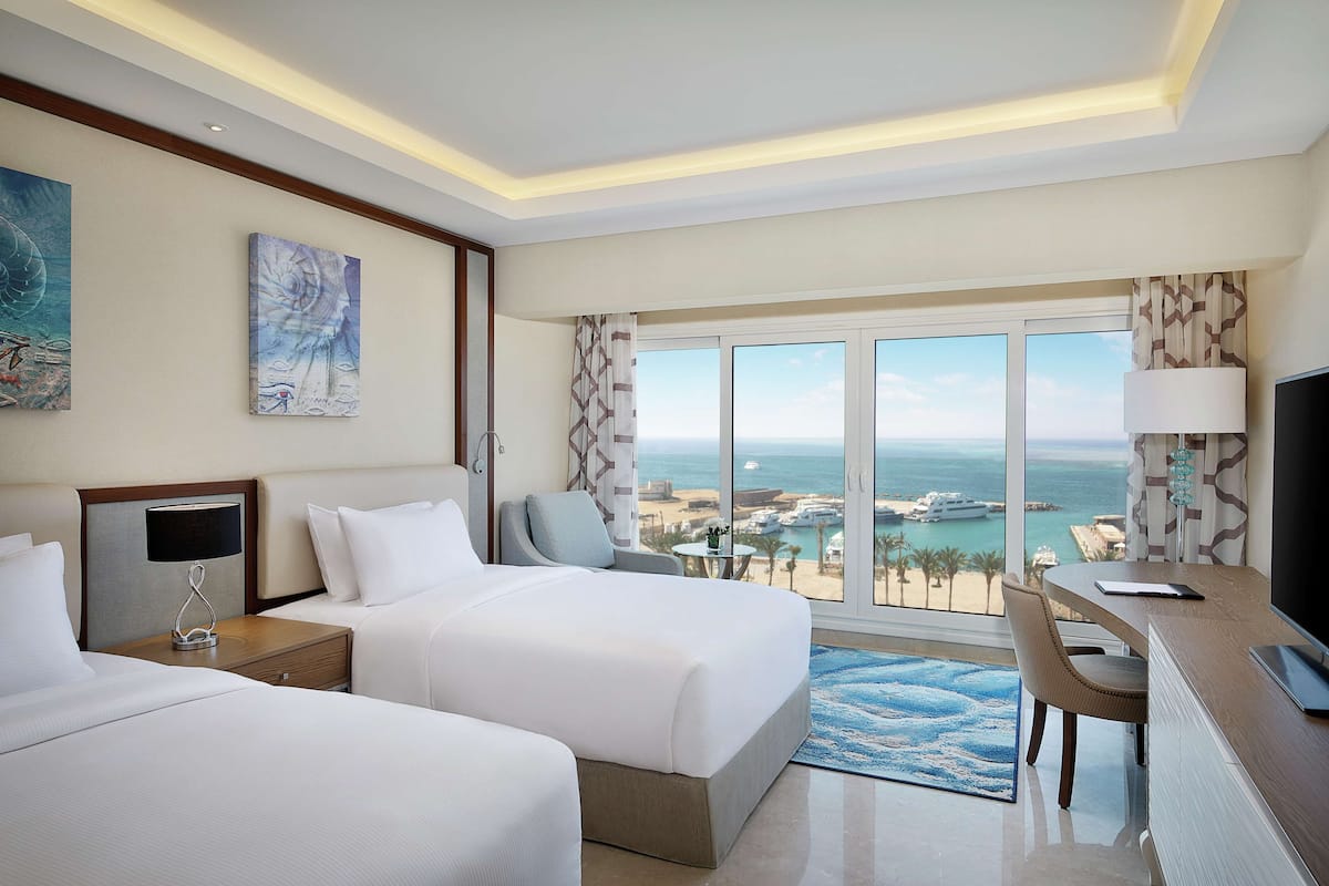 Deluxe Room, 2 Single Beds, Sea View | Hypo-allergenic bedding, minibar, in-room safe, blackout curtains
