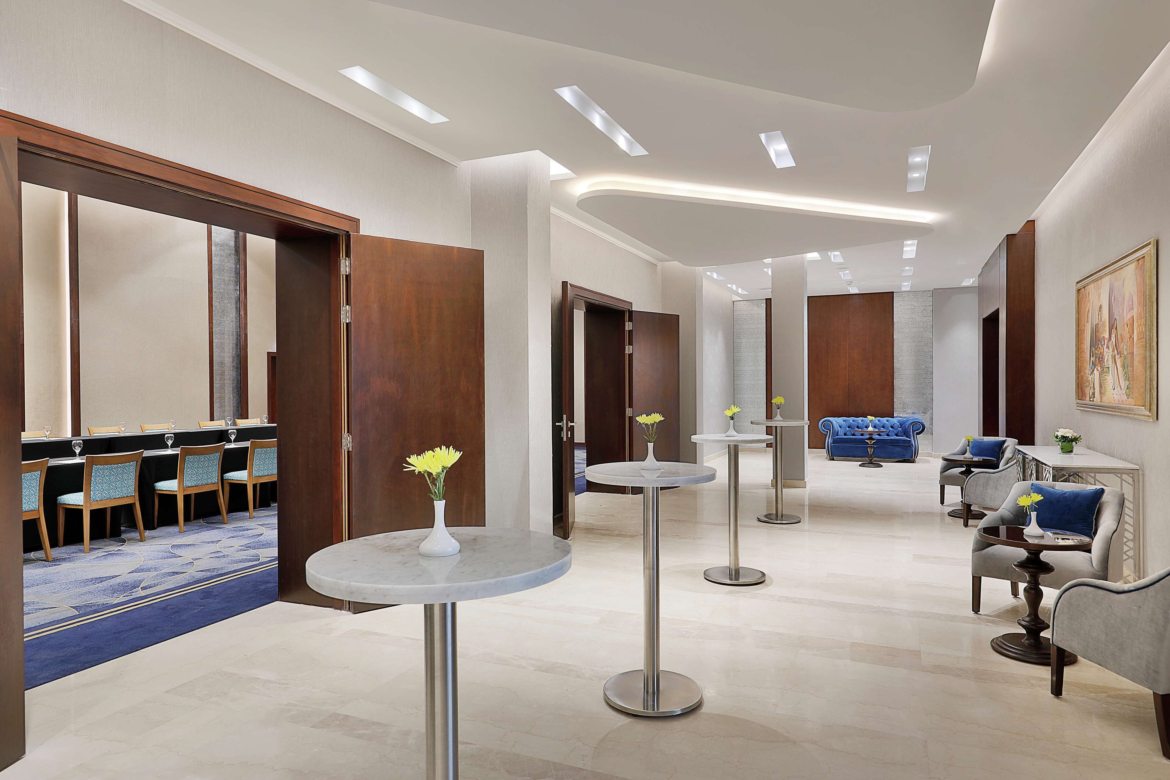 Meeting facility