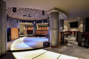 6 bars/lounges, 2 poolside bars, swim-up bar, beach bar