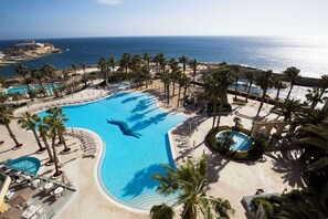 Indoor pool, 2 outdoor pools, pool umbrellas, pool loungers