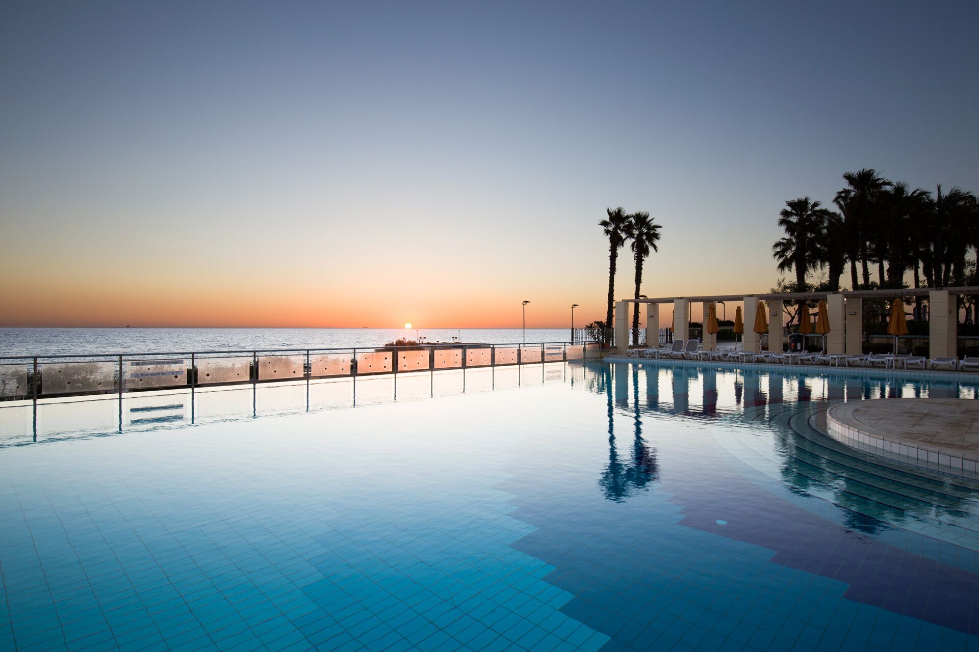 Indoor pool, 2 outdoor pools, pool umbrellas, pool loungers