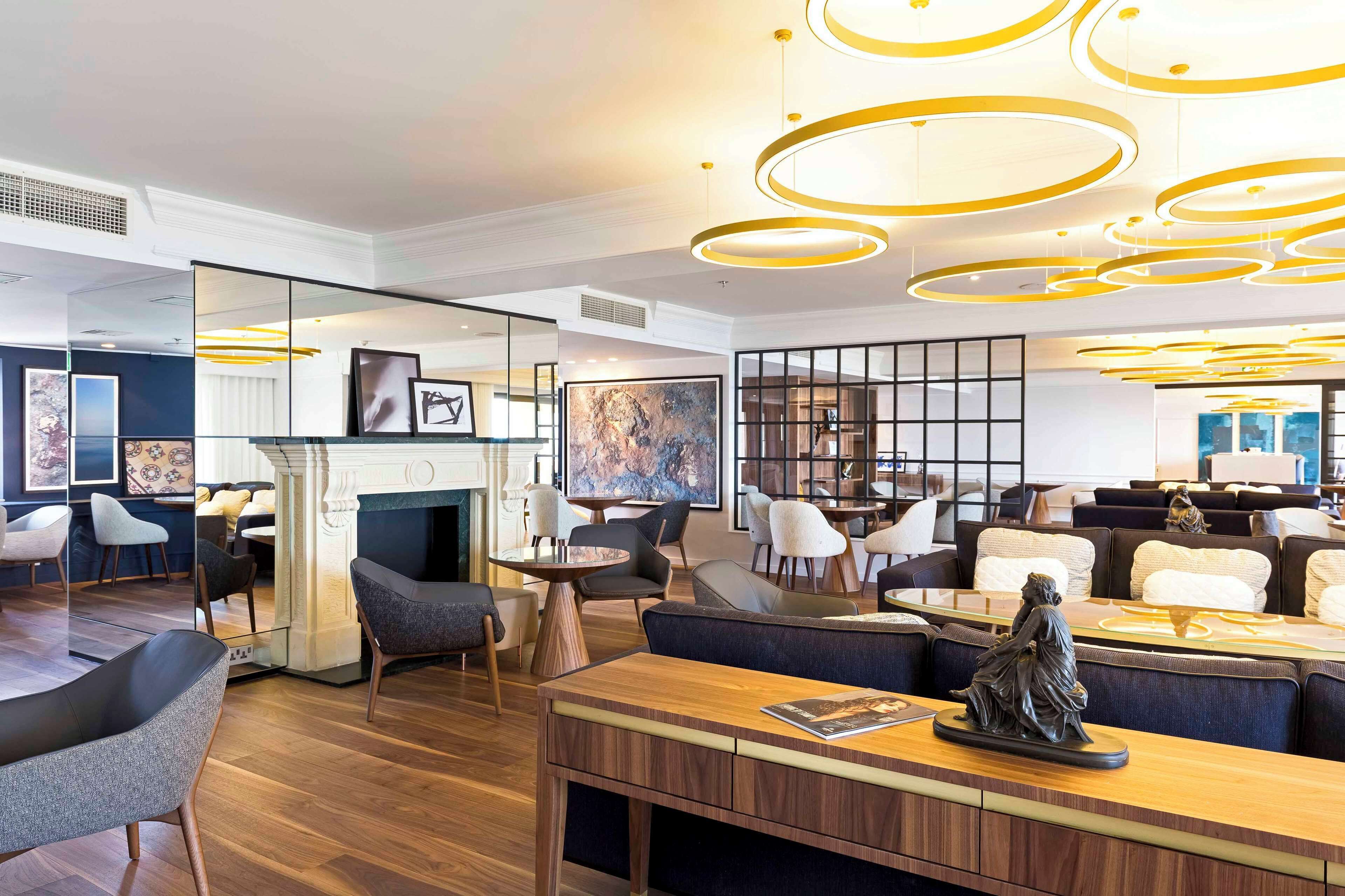 43-inch lcd tv with cable channels, tv