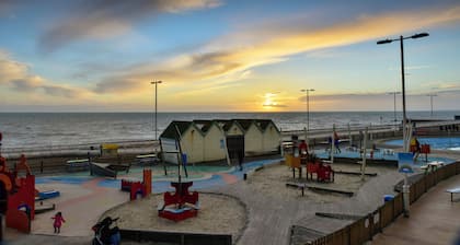 Holiday Inn Brighton Seafront by IHG