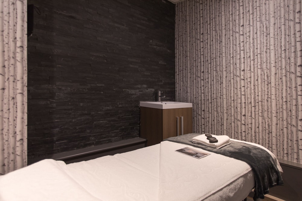 Dunkeld House Hotel by null