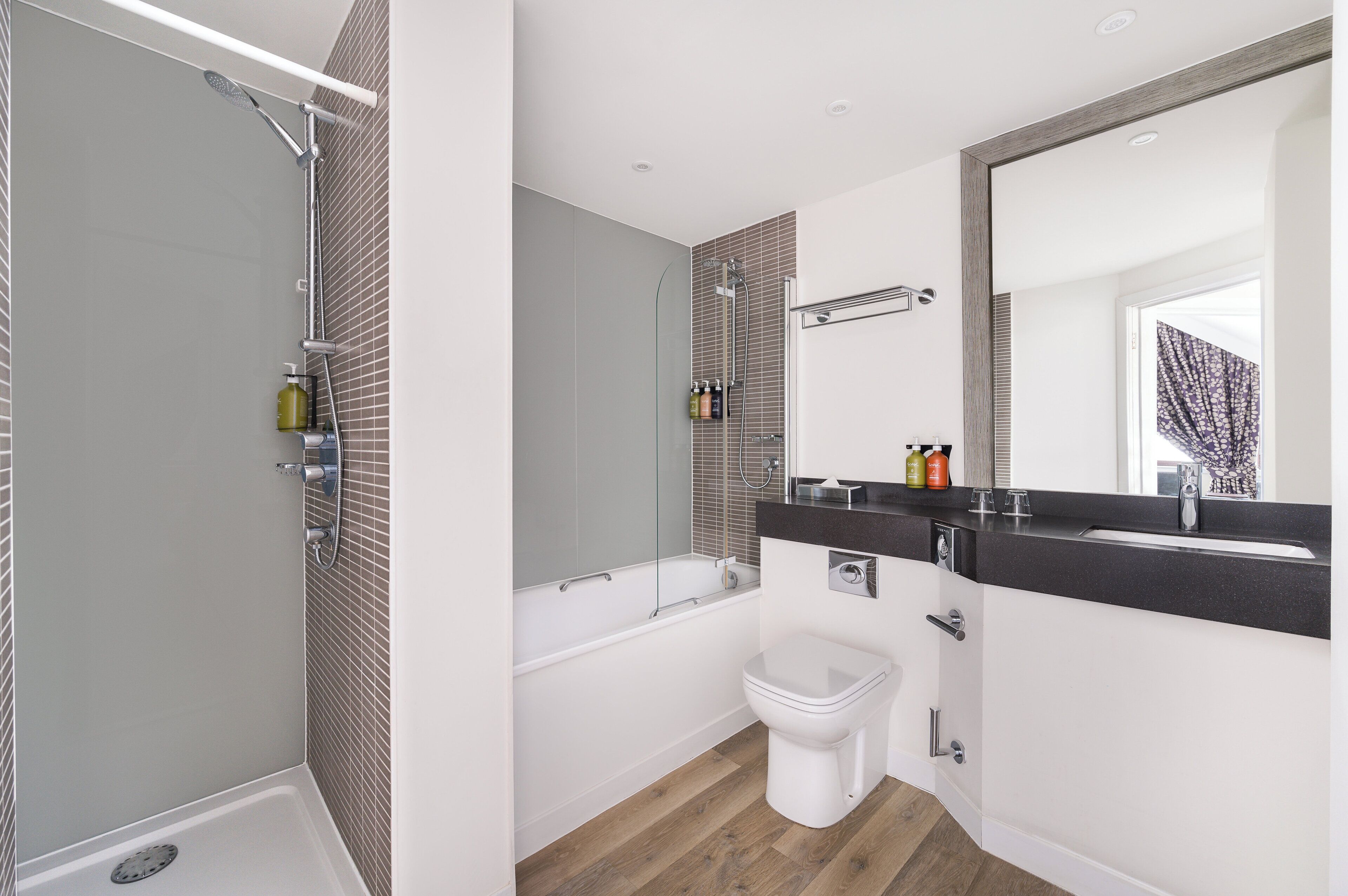 Photo - Holiday Inn Glasgow - East Kilbride by IHG