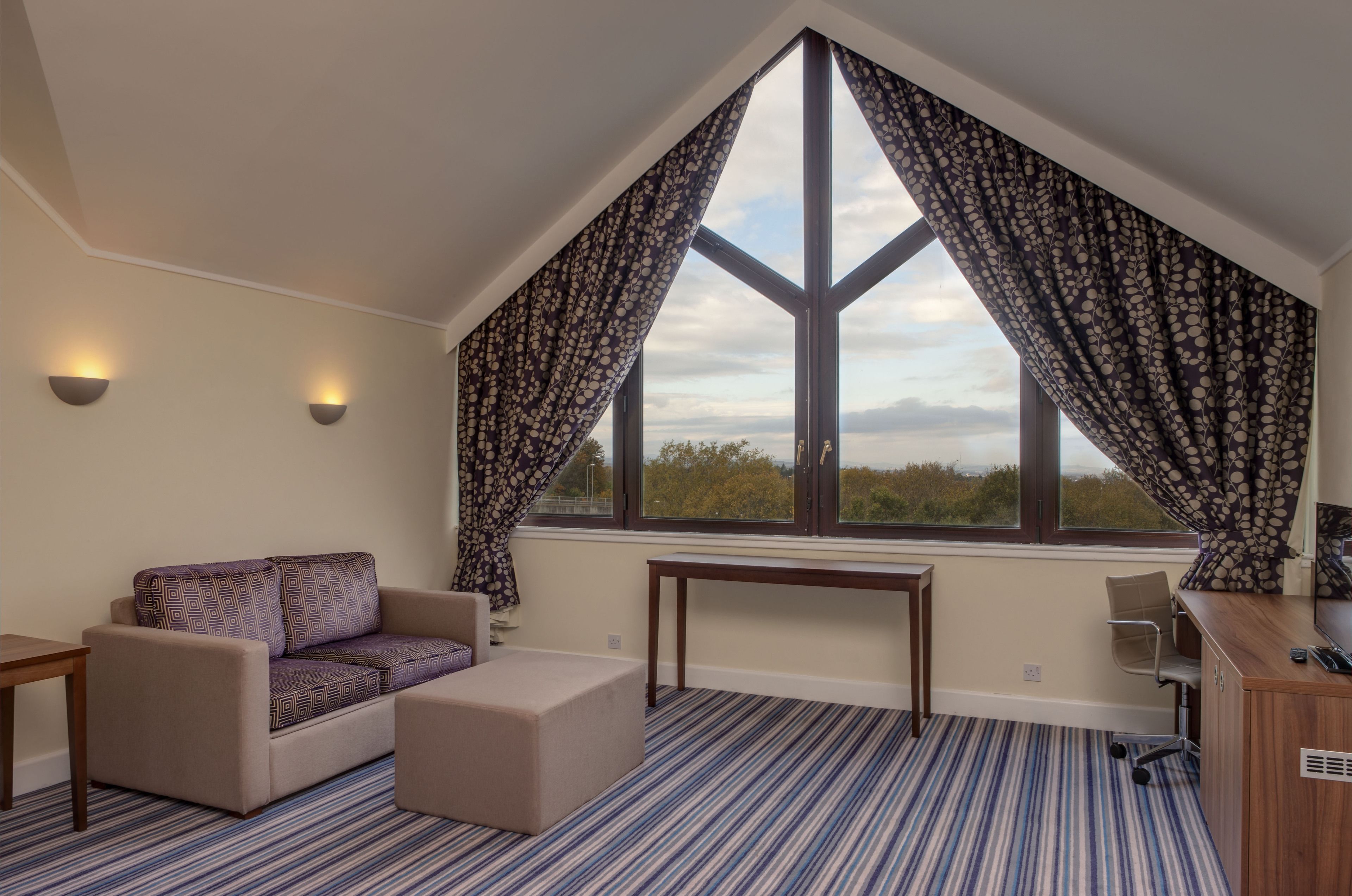 Photo - Holiday Inn Glasgow - East Kilbride by IHG