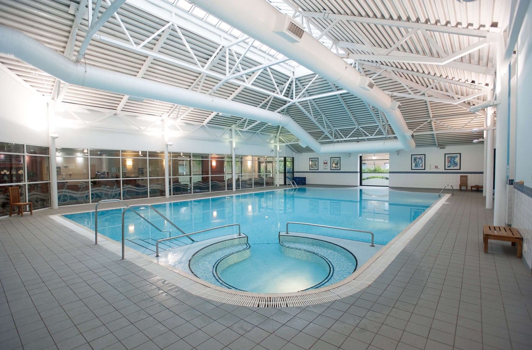 Indoor pool, pool loungers