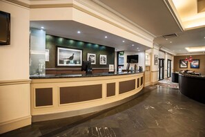 Reception - DoubleTree by Hilton Edinburgh Airport (Newbridge)