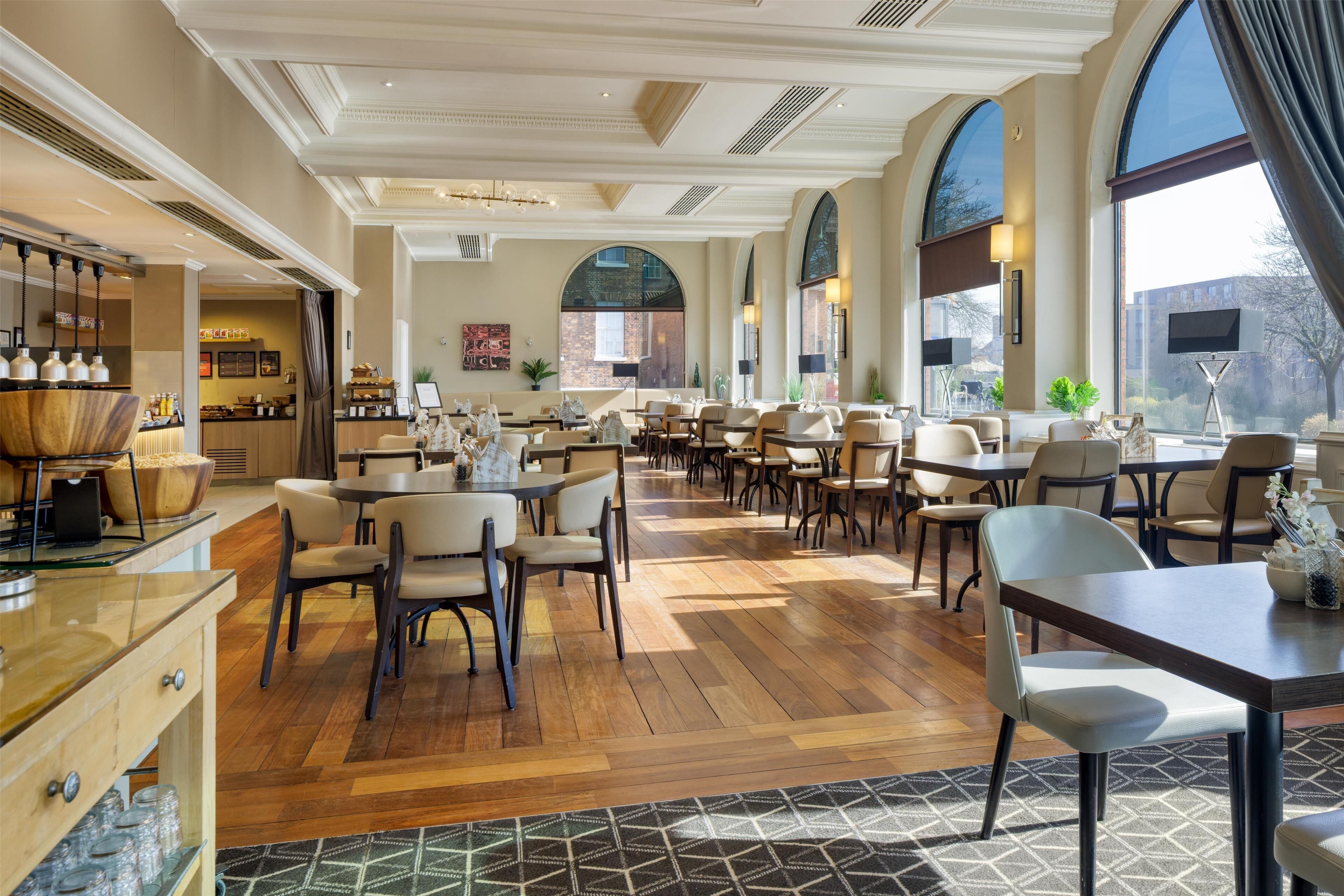 Daily English breakfast (GBP 19.95 per person)