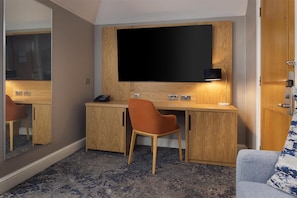 Suite Premium, 1 très grand lit et 1 canapé-lit