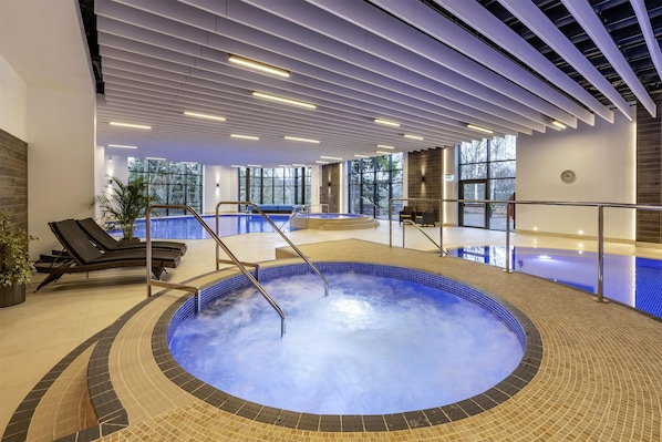Indoor pool - Hilton Grand Vacations Club Craigendarroch Suites Scotland (Ballater)