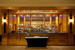 Bar (di hartanah)