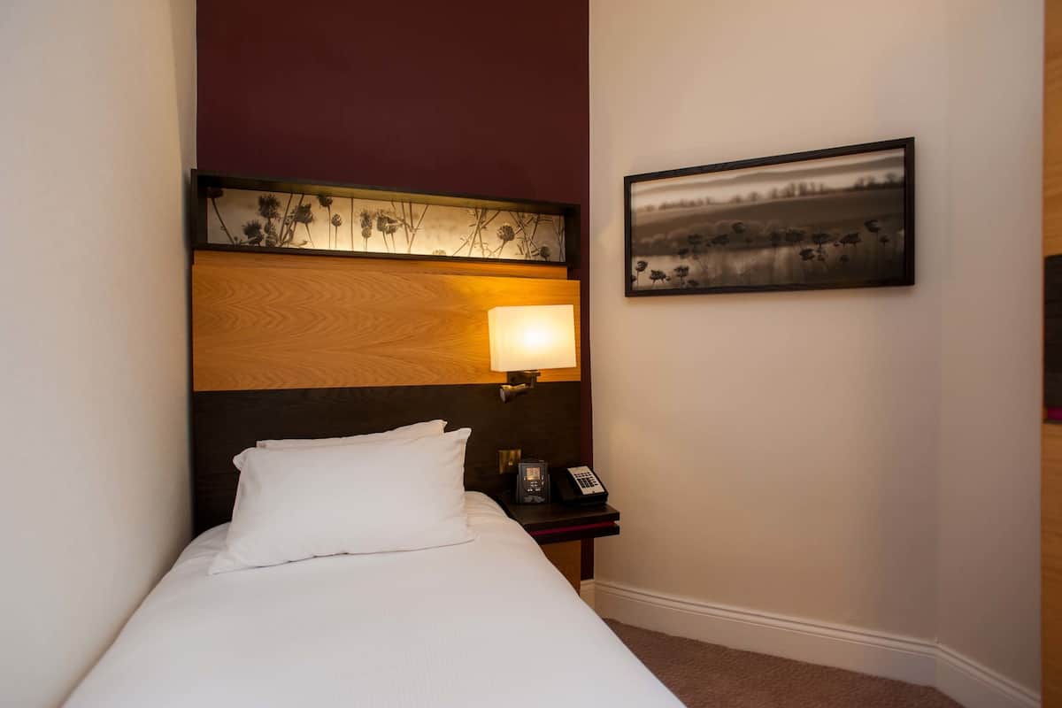 1 bedroom, in-room safe, desk, laptop workspace