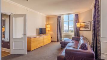 Superior Suite | Living area