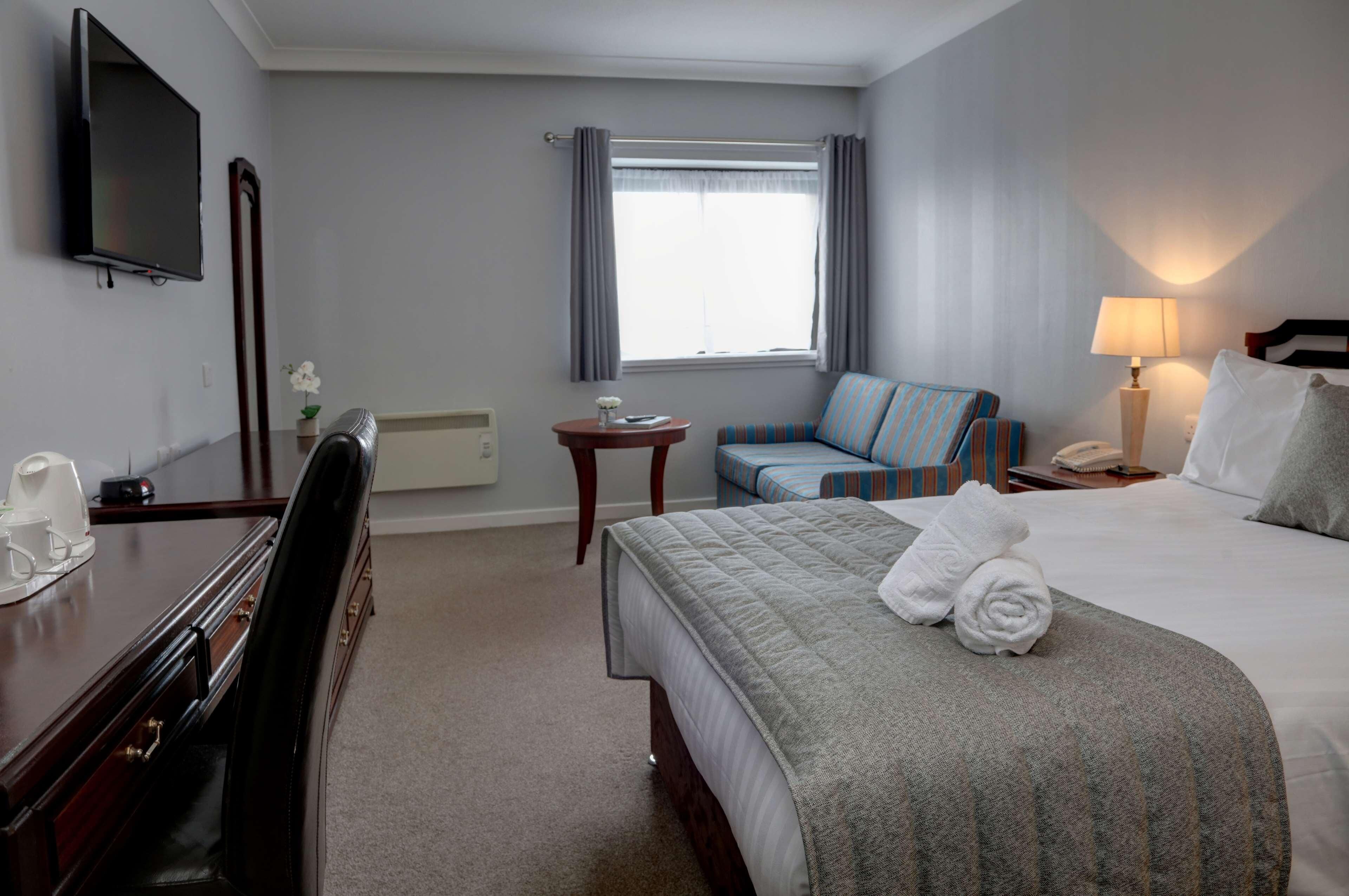 Desk, iron/ironing board, WiFi (free), alarm clocks