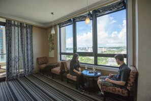 Executive lounge - Royal Orchid Guam Hotel (Tamuning)