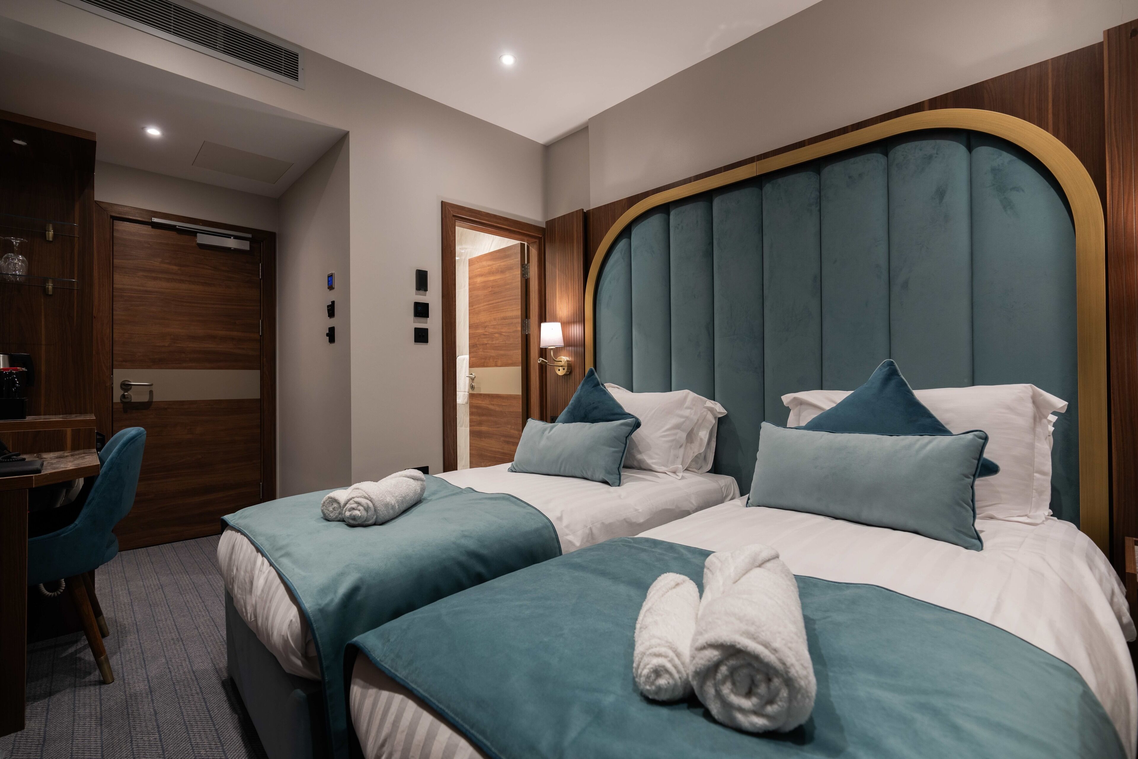 Photo - St. Mark Hotel