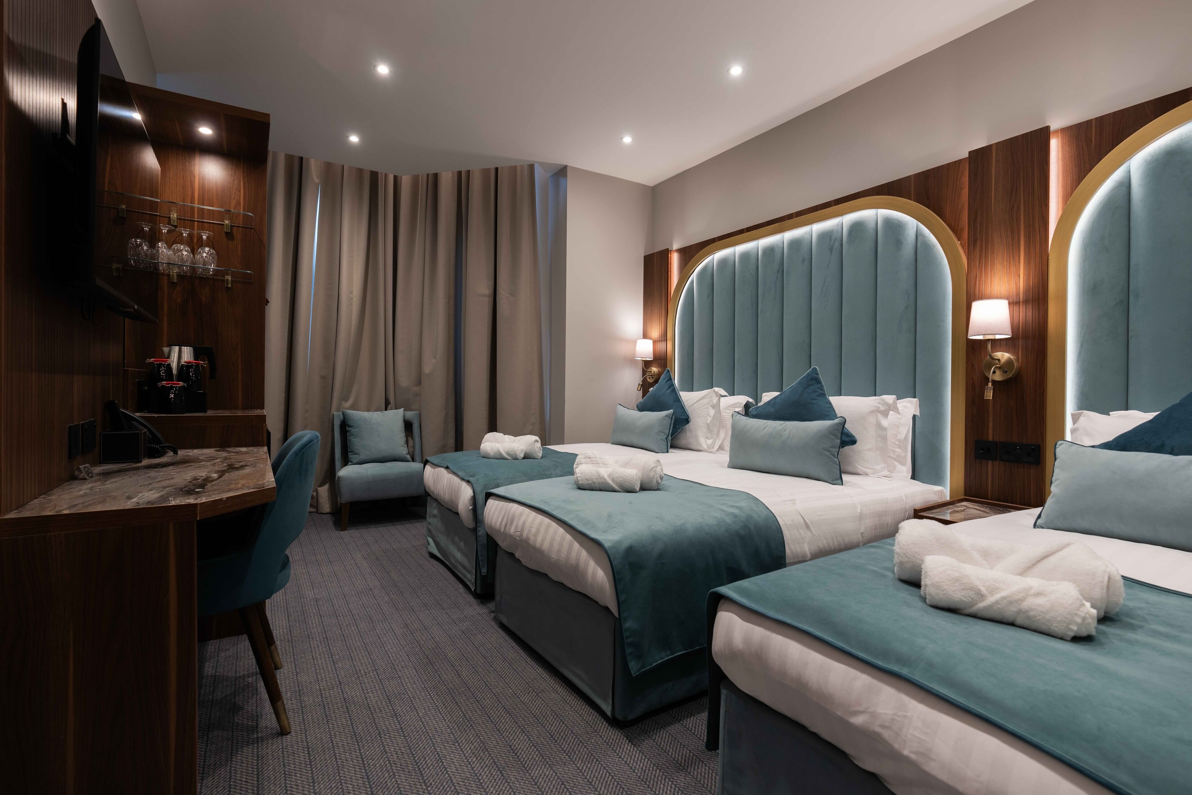 Photo - St. Mark Hotel