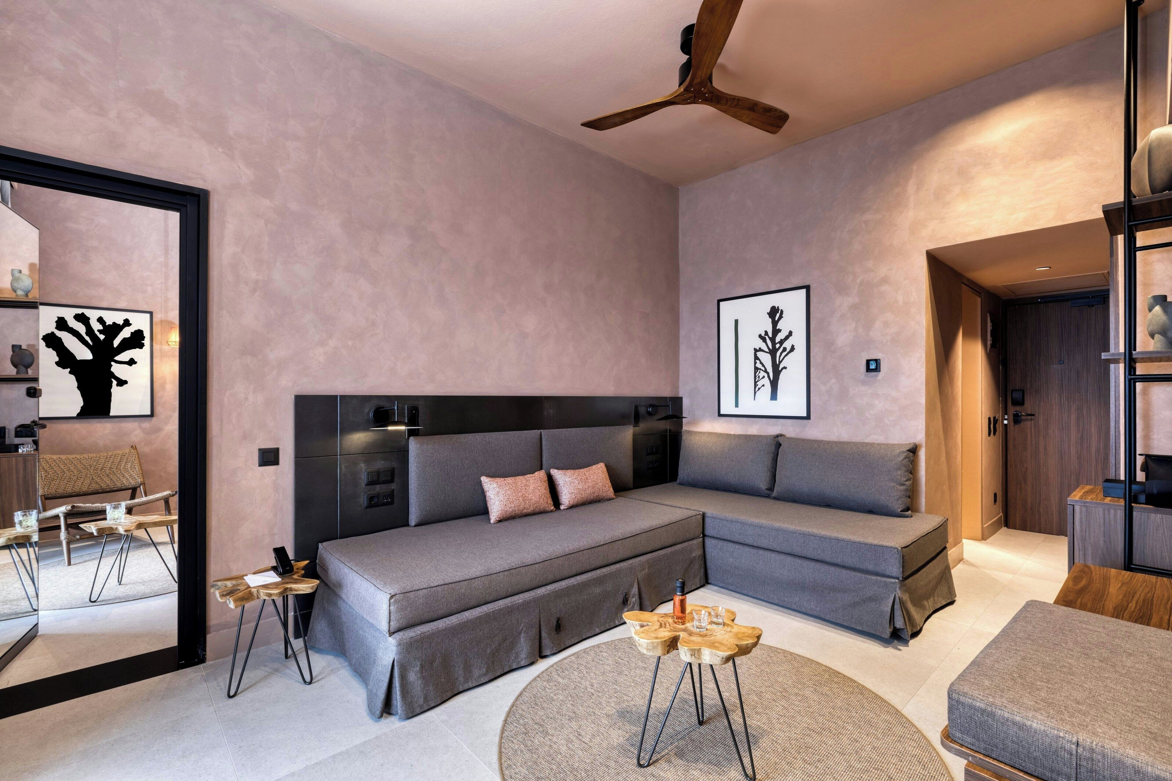 1 bedroom, premium bedding, minibar, in-room safe