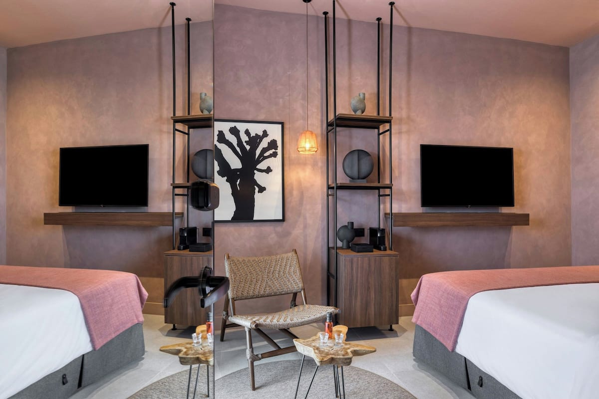 Family Suite, 2 Bedrooms (Sapphire) | Premium bedding, minibar, in-room safe, desk