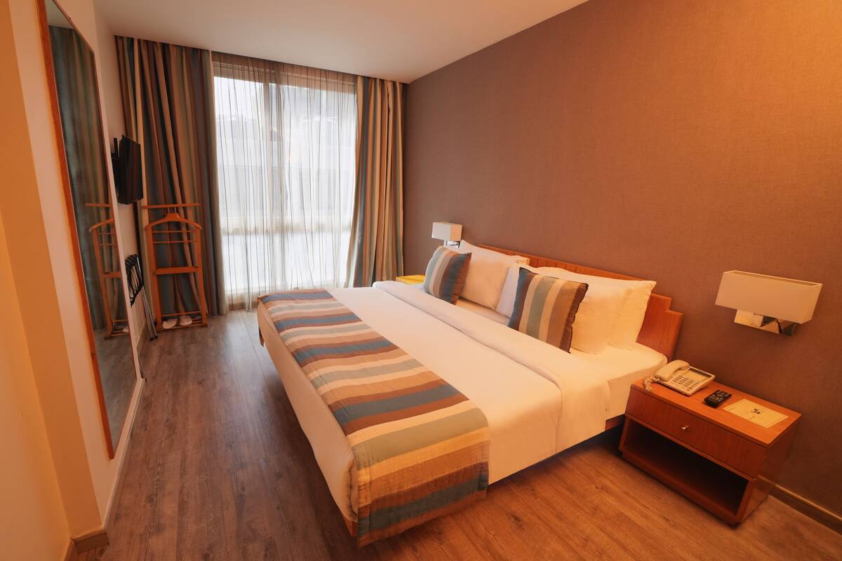 Suite | Egyptian cotton sheets, premium bedding, memory foam beds, minibar