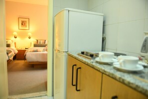 Standard Room, 2 Twin Beds | Egyptian cotton sheets, premium bedding, memory foam beds, minibar