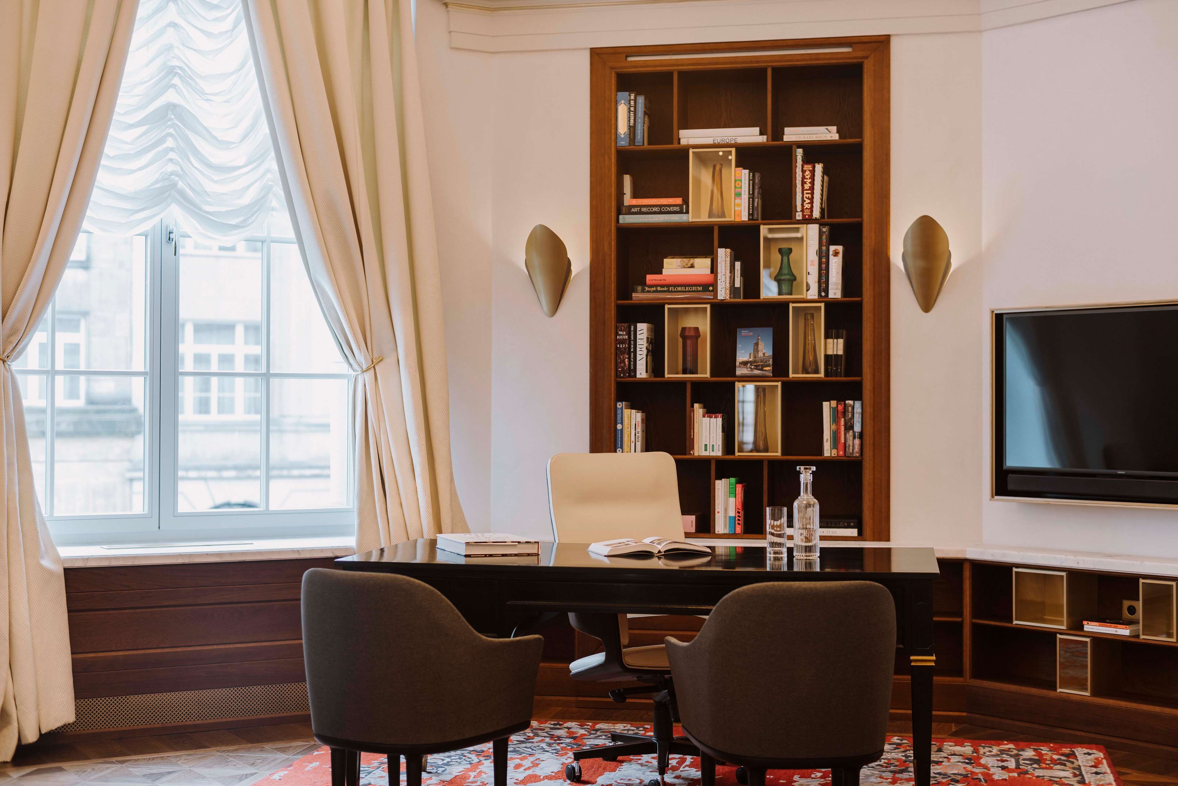 royal suite, 1 king bed | 1 bedroom, egyptian cotton sheets, premium bedding, pillow-top beds