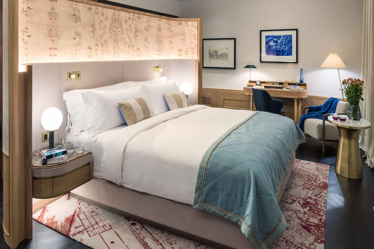 1 bedroom, Egyptian cotton sheets, premium bedding, pillowtop beds