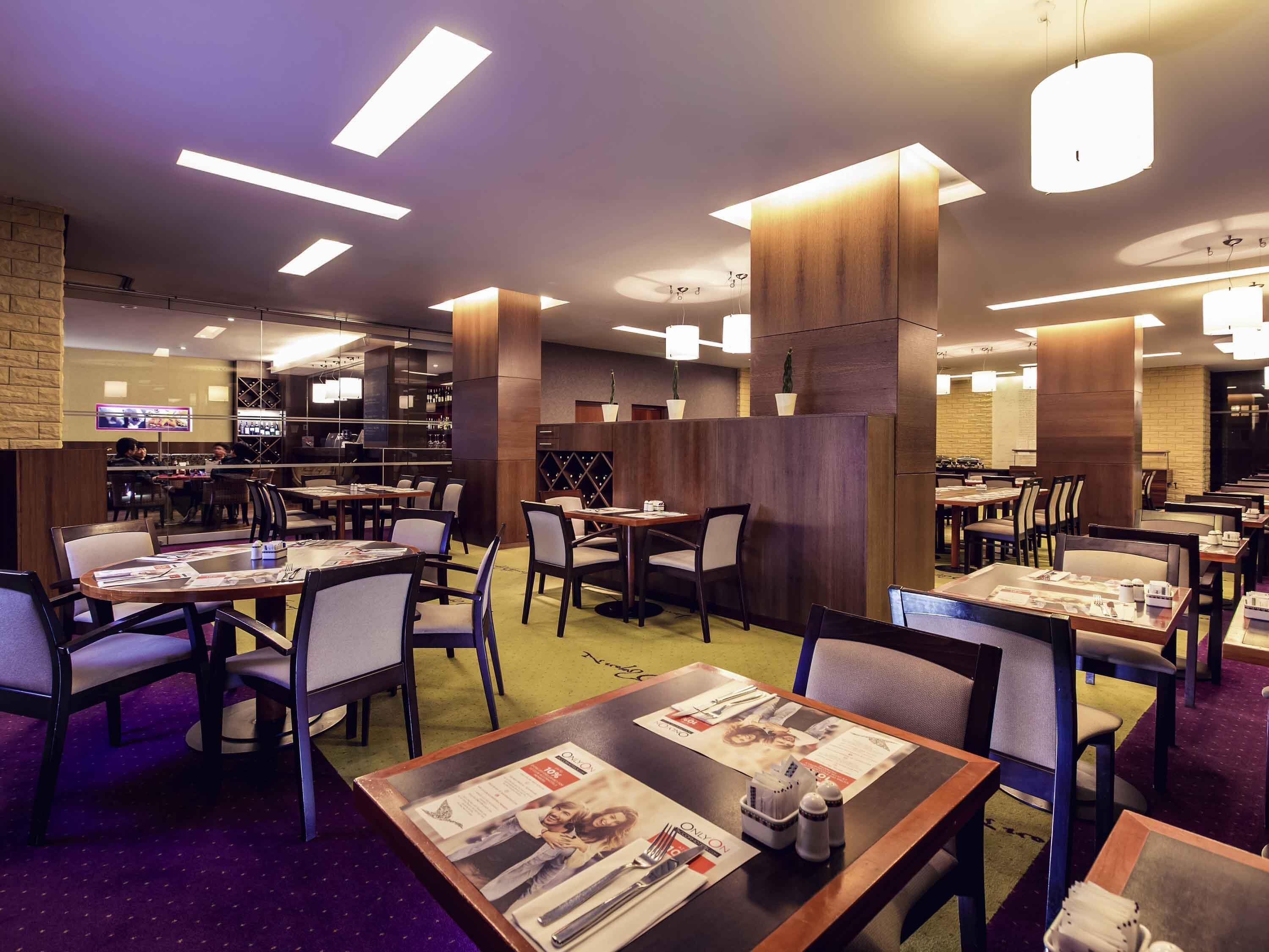 breakfast, lunch and dinner served