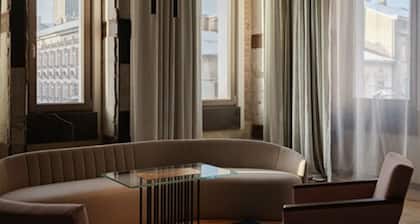 Grand Hotel