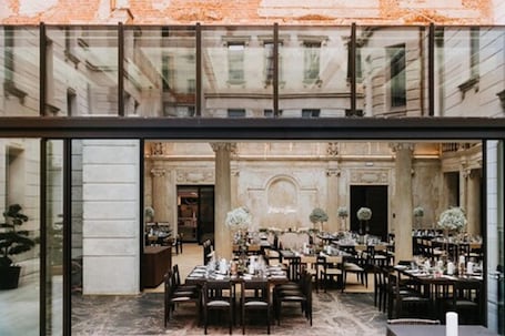 Breakfast, lunch and dinner served