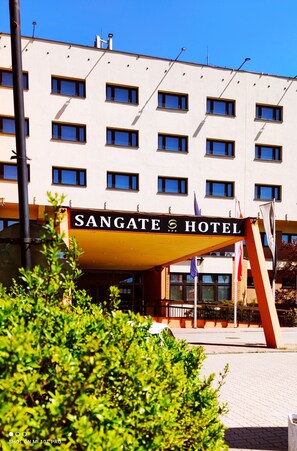 Building design - Sangate Hotel Airport (Warsaw)