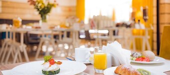 Sangate Hotel Airport