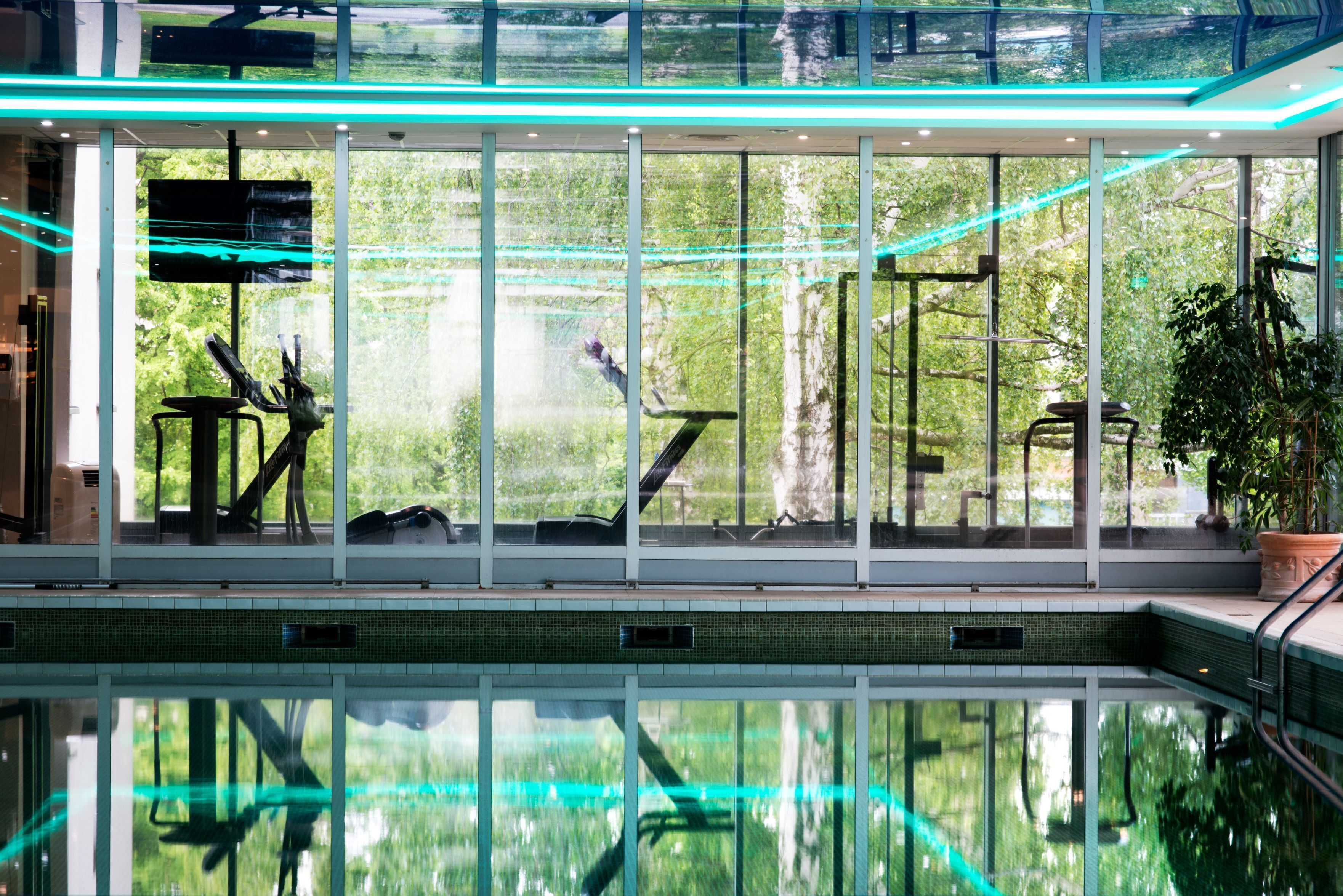 Una piscina techada