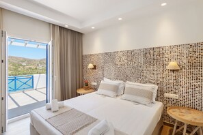 The Dolphin Bay Suite with Panoramic Sea View | 1 bedroom, premium bedding, pillowtop beds, in-room safe