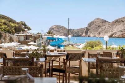 Dolphin Bay Seaside Resort & Suites