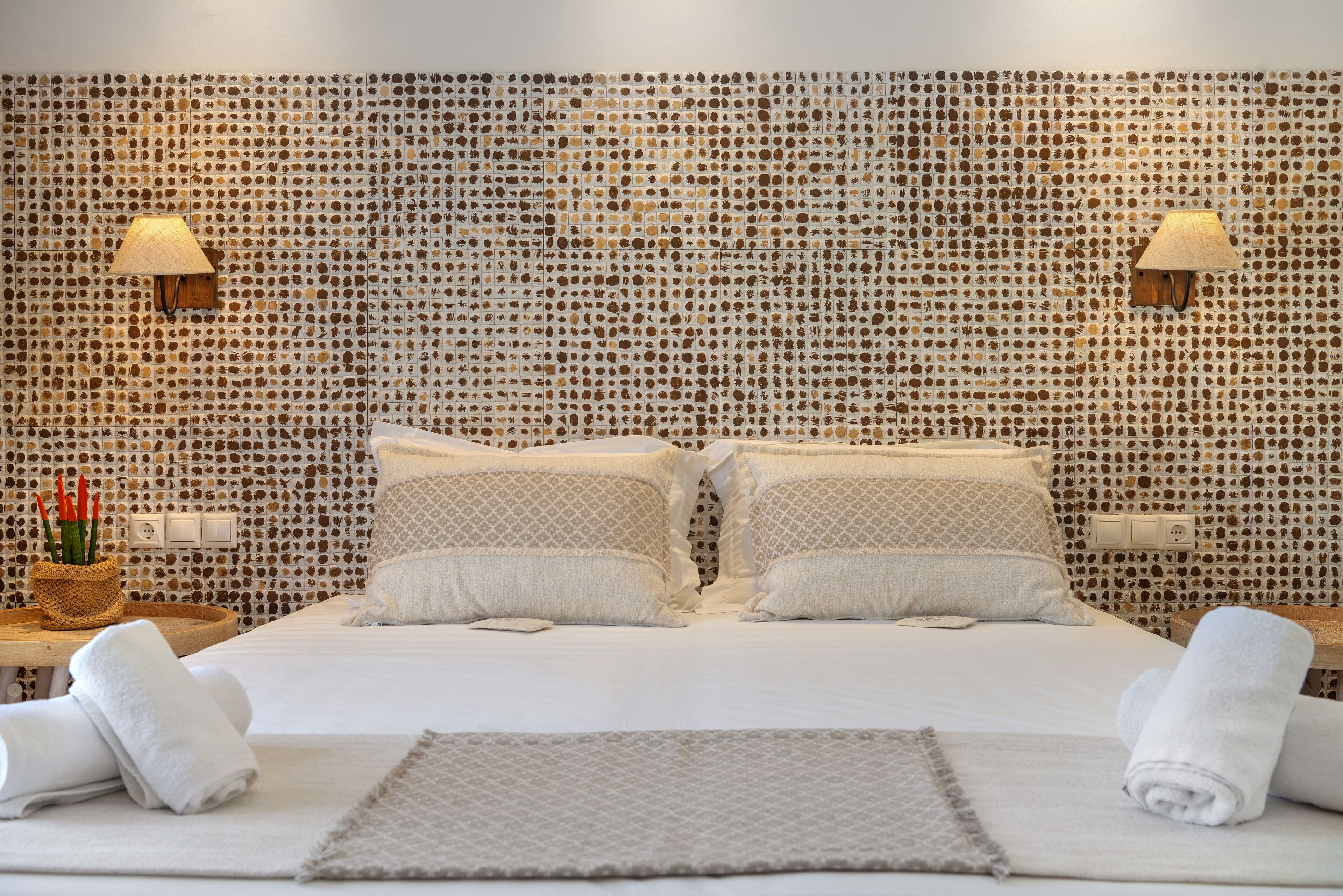 the dolphin bay suite with panoramic sea view | premium bedding, pillow-top beds, in-room safe, desk