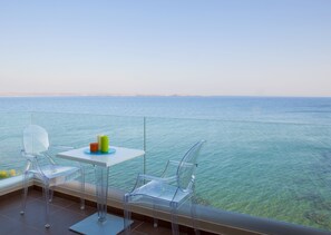Deluxe Double Room (Sea Front) | Balcony - Erytha Hotel & Resort Chios (Chios)