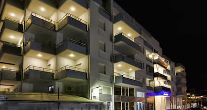 Astron Hotel