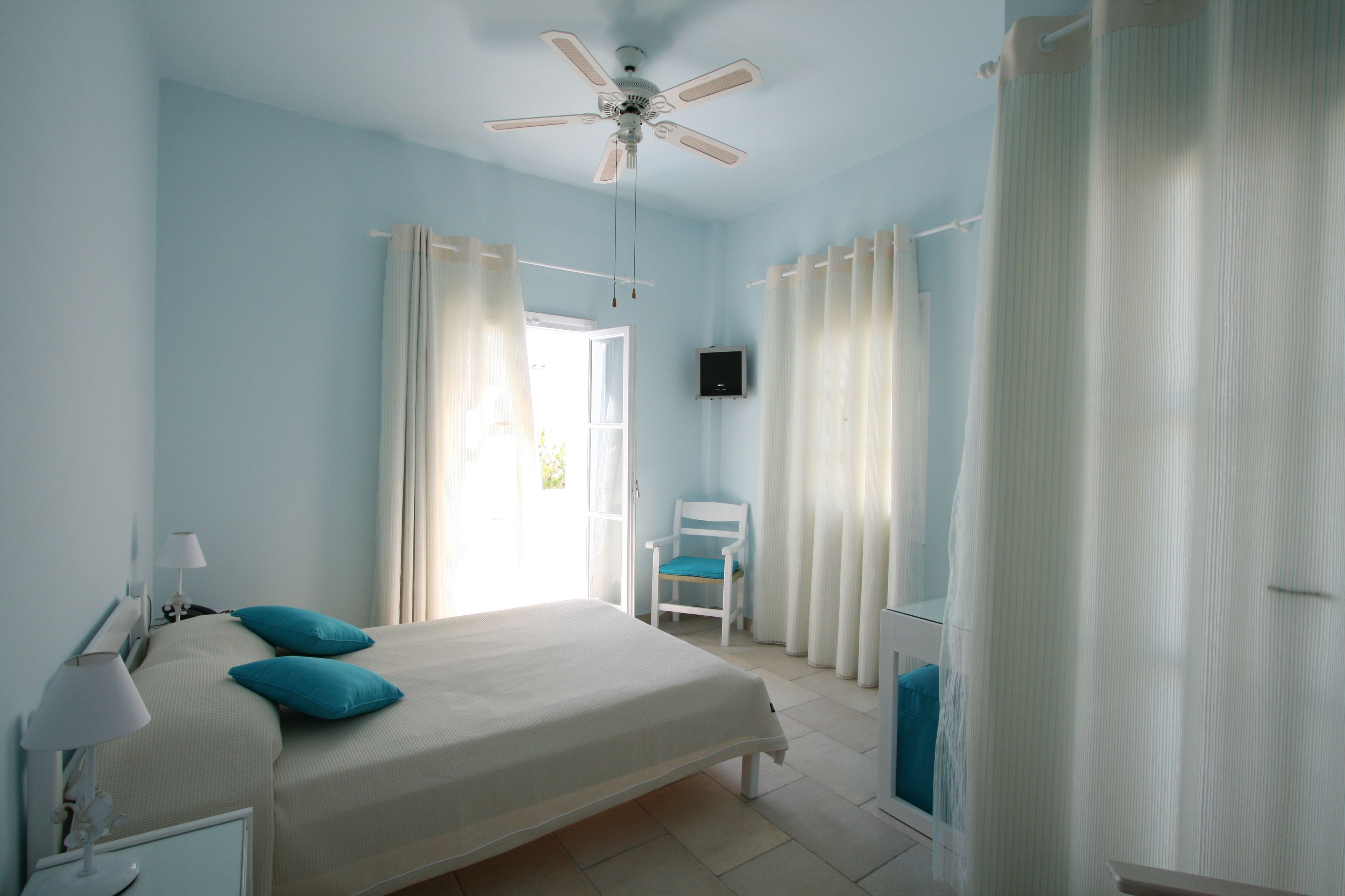 Photo - SPIROS & HIROKO Hotel - ADULTS ONLY