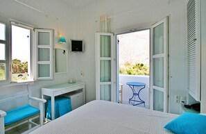 Standard Single Room, Pool View (Adults Only) | 1 bedroom, pillowtop beds, in-room safe, desk