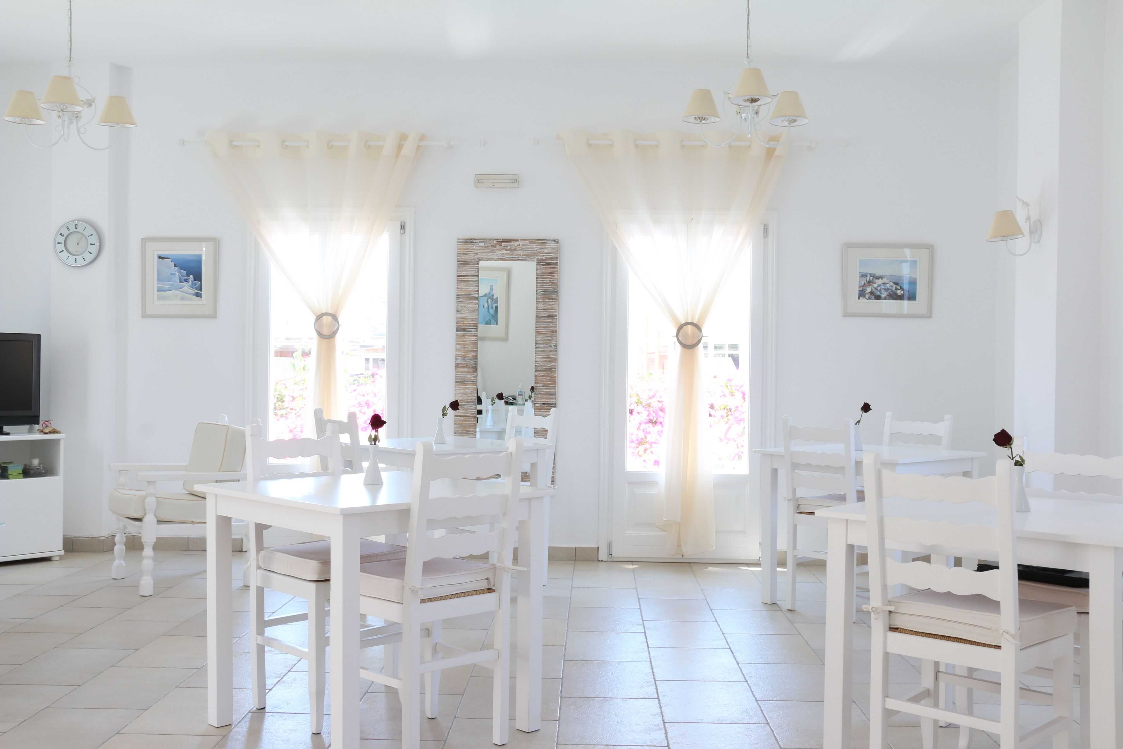 Photo - SPIROS & HIROKO Hotel - ADULTS ONLY