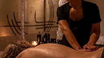 Couples treatment room(s), sauna, hot tub, steam room, body treatments