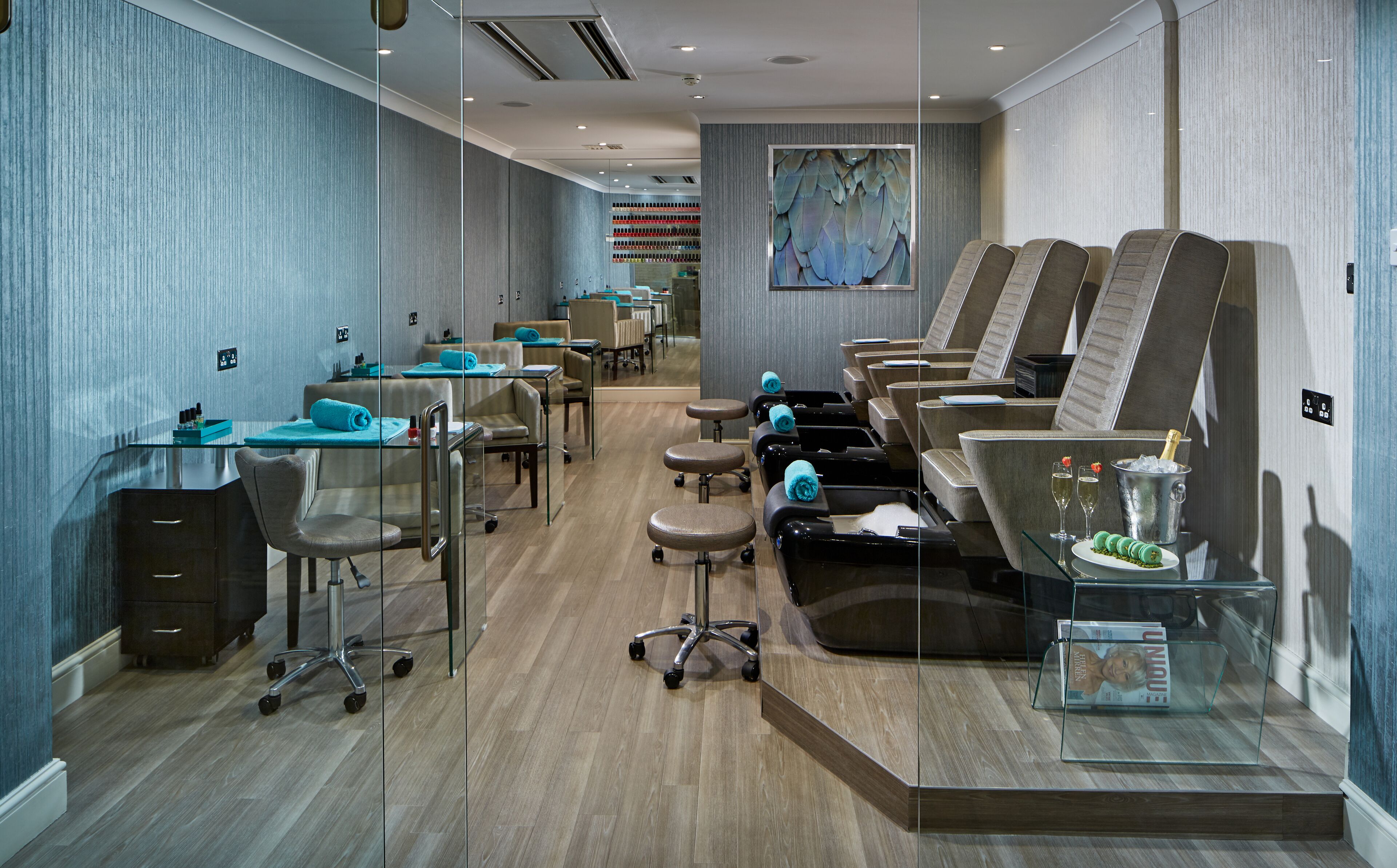 couples treatment room(s), sauna, hot tub, steam room, body treatments