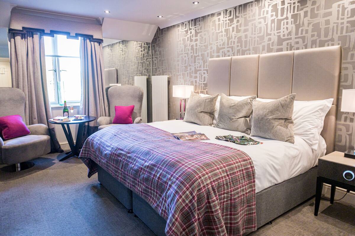 Luxury Super King Room | Cadar kapas Mesir, peralatan tempat tidur premium, katil Select Comfort 