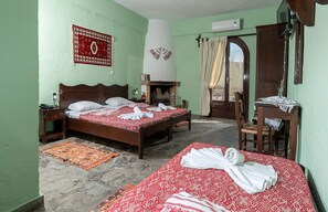 Down duvets, in-room safe, desk, iron/ironing board