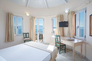 Cots/infant beds - Red Tower (Lefkada)