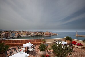 Coffee service - Pandora Suites (Chania)